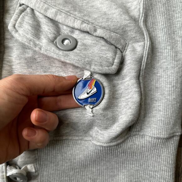 Nike Jacket Hoodie Women's Medium Gray Sneakers Athletic Training Fitness 5823 - Picture 5 of 15